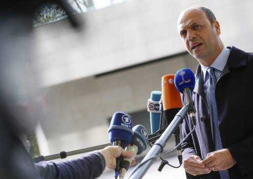 "Mai le adozioni gay, ho un patto con Matteo"