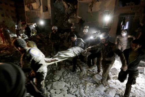 "Assad bombarda con il gas": scontro tra potenze sulla Siria