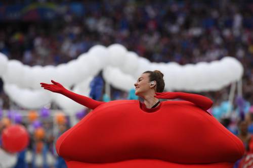 Cerimonia Apertura Europei - Olimpiadi Via Alla Cerimonia D Apertura Diretta - La cerimonia d'apertura all'olimpico è una festa, i tifosi italiani tornano allo che emozione allo stadio olimpico di roma per la cerimonia di apertura di euro 2021: