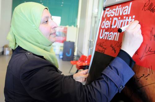 Gli islamici del Pd tifano jihad. Ma Sala non prende le distanze