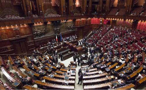 Sondaggi, 5 Stelle frenati dalle consultazioni. L'asse Lega-M5S non piace agli elettori