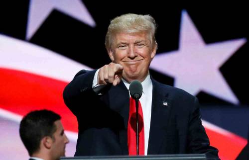 Un giudice contro l'aborto e uno stratega di ultradestra. Bufera sulle scelte di Trump