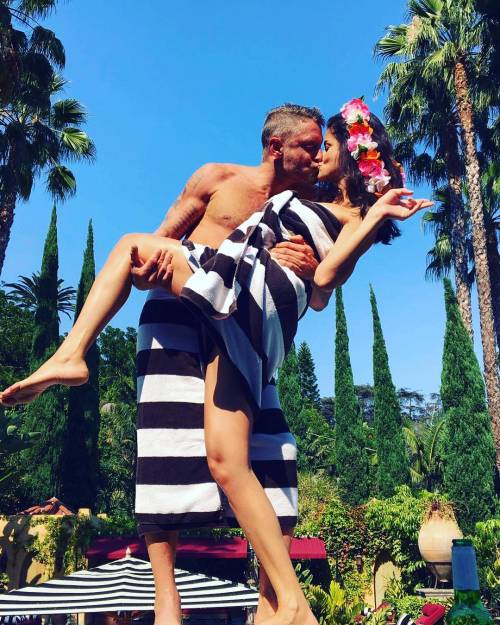 Le vacanze intorno al mondo di Lapo Elkann e Shermine Shahrivar: ultima tappa, la Polinesia