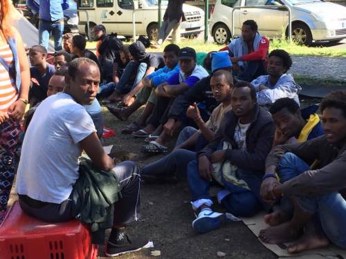 Alfano ha finito i soldi per i migranti. Le coop vogliono 600 milioni