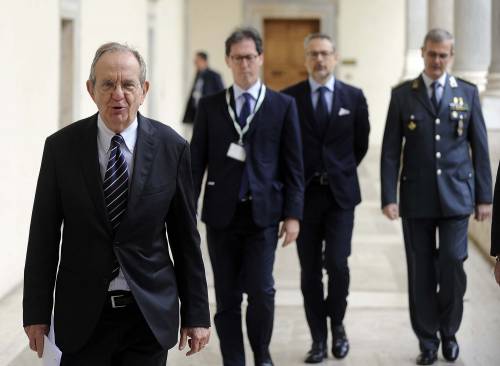 Toni arroganti e deficit. Ecco perché l'Italia rischia grosso in Europa