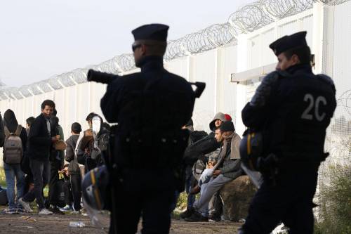 Migranti, i soldi non bastano più: il nodo risorse nel bilancio Ue