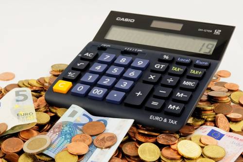 Adesso lo certifica pure l'Ocse: tasse raddoppiate in 50 anni