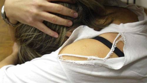 Un uomo su tre violenterebbe una donna: i risultati choc di una ricerca