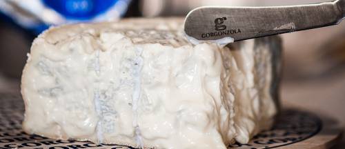Conad, ritira dal mercato il gorgonzola: "È presente un batterio pericoloso"