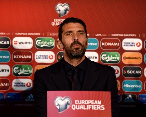 Buffon: "Italia, serve concentrazione. Scansarsi? Mai detto"