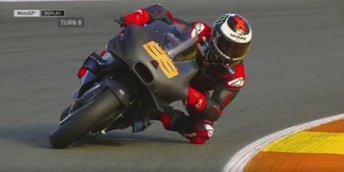 Lorenzo e Ducati, buona la prima