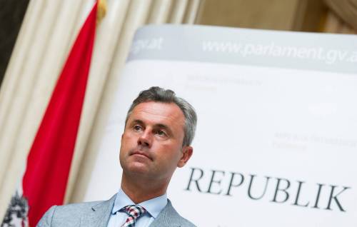 Austria, Hofer: "Potrei sostenere un referendum per l'uscita dall'Ue"