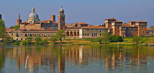 Noi uomini di provincia conosciamo il vero "lusso"