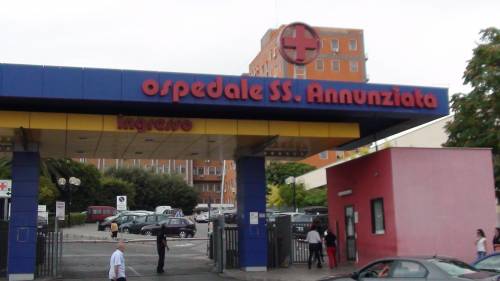 Fa il vaccino, poi si sente male: un finanziere finisce in coma