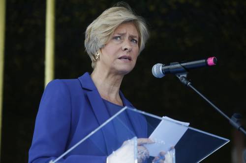La proposta della Pinotti: "Il servizio civile va ampliato"