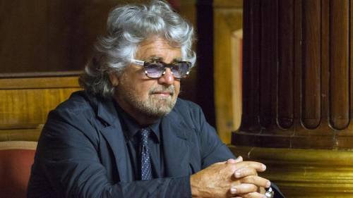 Rivoluzione d'ottobre: Grillo prepara l'addio M5s in mano a Casaleggio