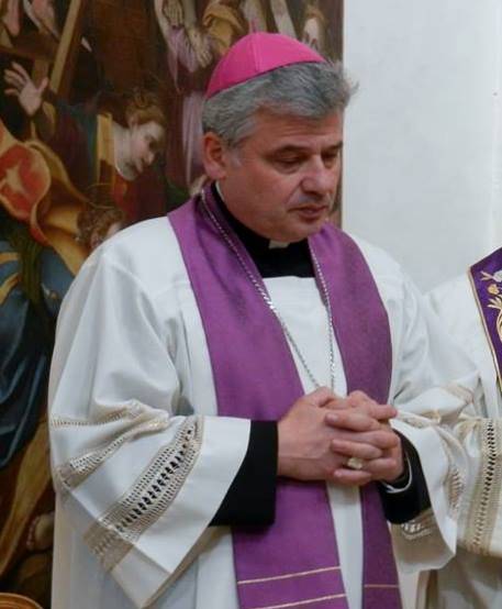 Coronavirus, l'elemosiniere del Papa: "Apro la mia chiesa ai poveri"
