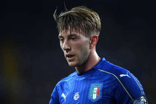 I tifosi della Fiorentina attaccano Bernardeschi: "Incarni lo stile Juve, coniglio"