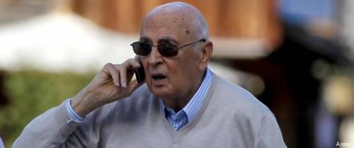 Napolitano al governo: "Non ingannate l'Europa"