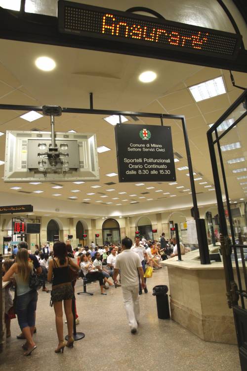 Milanesi sempre più digitali: il 54% dei certificati on line