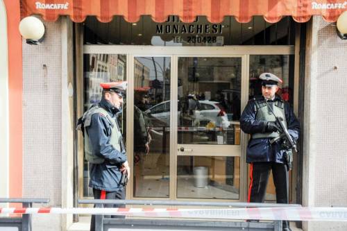 Sindaco di Macerata: "Fatti gravi, attenti a messaggi d'odio"