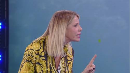Isola dei Famosi, Alessia Marcuzzi sbotta con Eva Henger: "Tu sei fuori di testa"