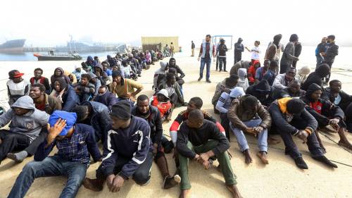 L'Ue tradisce l'Italia sugli immigrati: agli altri Stati miliardi, a noi pochi milioni