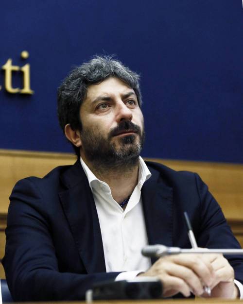 Quel grillino "comunista" col titolo di studio gonfiato