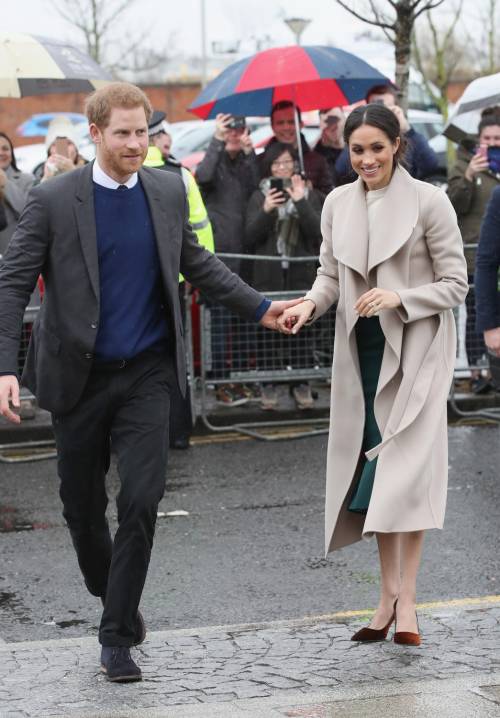 Meghan Markle pronta al divorzio: "Così non farà vedere il figlio ad Harry"