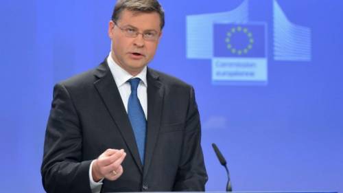 L'Europa bacchetta l'Italia: "Ridurre debito e deficit"