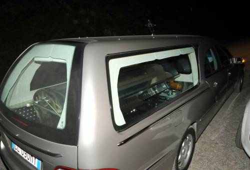Ragazza uccisa dal carro funebre