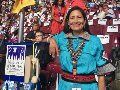 Usa, prima donna nativa americana candidata al Congresso