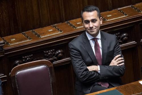 Luigino fa l'equilibrista: "Con la Nato ma anche no"