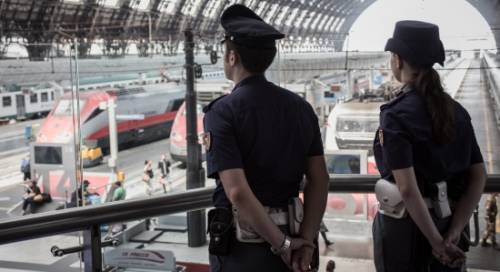 Nadia, la poliziotta che ha fermato il ladro: "L'ho placcato e buttato a terra"