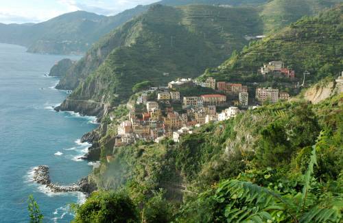 In gita tra le Cinque Terre per assaggiare vino e pesce