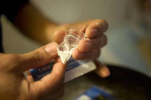 Savona, richiedenti asilo spacciavano droga davanti alle scuole