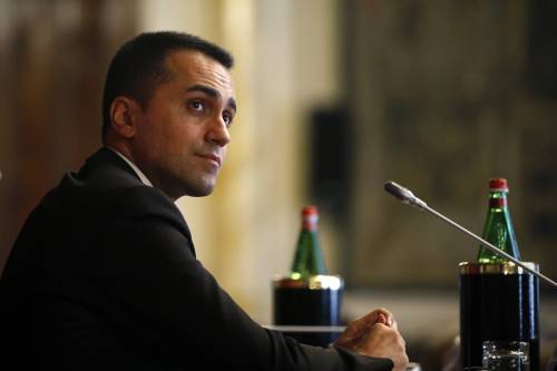 Diciotti, frizioni Salvini-Di Maio: "No porti chiusi a navi italiane"