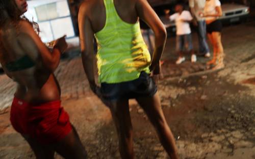 Nigeriani fingono culto, ma trafficano donne che fanno prostituire
