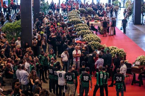 I presenti ai funerali di Stato