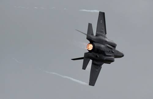 F-35, scende il costo delle tre versioni per l'undicesimo lotto