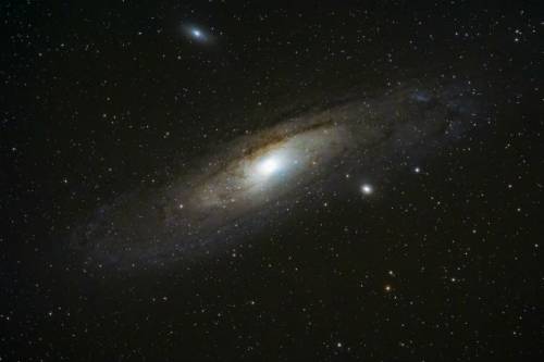 Gli alieni esistono, parola di Stephen Hawking