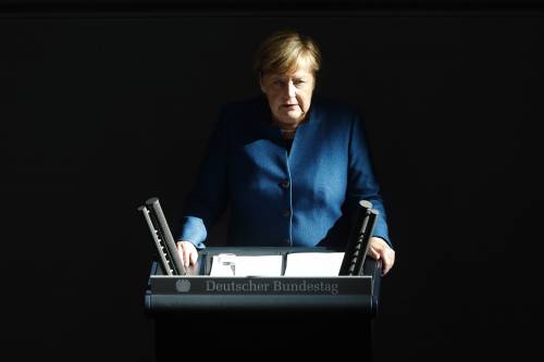 Il piano segreto della Merkel: Berlino prepara lo scudo anti-Italia