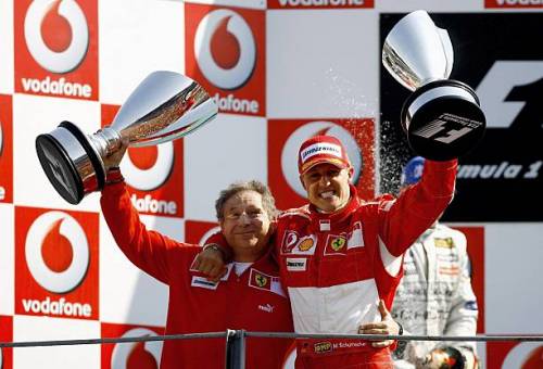 Jean Todt: "Schumi continua a lottare: ho visto il Gp con lui"