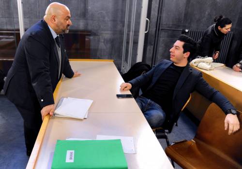 Fondi Lega, non luogo a procedere per Umberto e Renzo Bossi
