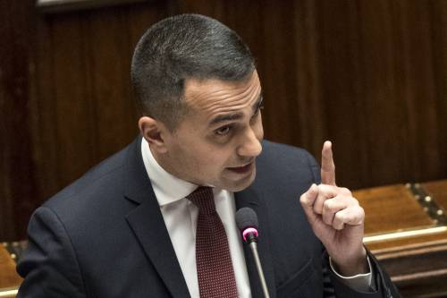 Di Maio nasconde il tormento dei grillini: "Sono orgoglioso"