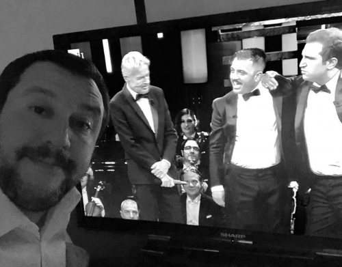 Sanremo, Pio e Amedeo sui migranti. E Salvini risponde sui social