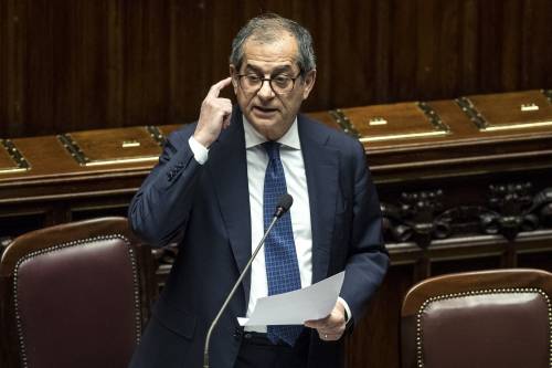 Tria nel mirino del M5s per il figliastro assunto e la nomina della Bugno