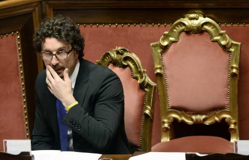 La proposta choc dei 5 Stelle: "Requisiamo la sanità privata"
