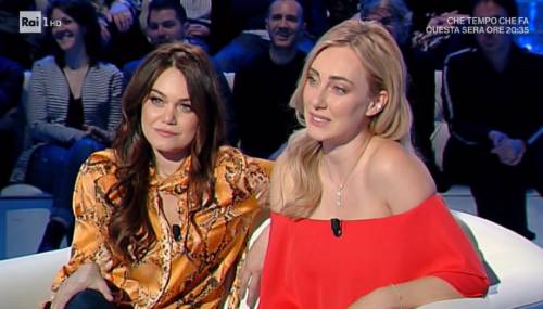 Maurizio Costanzo Show, Al Bano "tradisce" Romina con "Felicità"