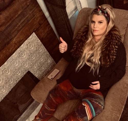 Jessica Simpson mamma per la terza volta: è nata Birdie Mae